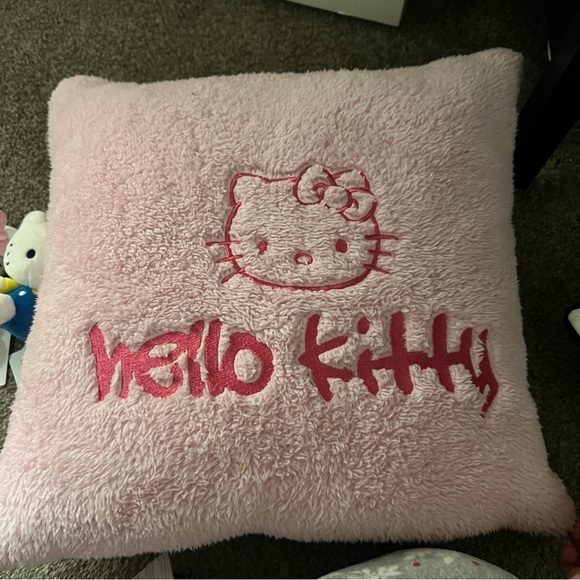 Hello Kitty bundle - Picture 4 of 7